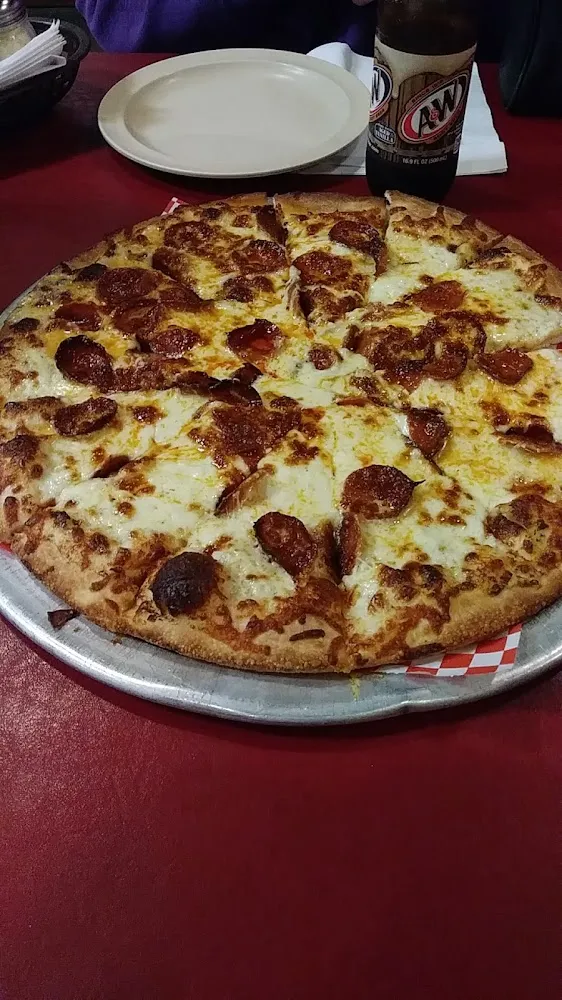XL Alfredo Pepperoni Pizza